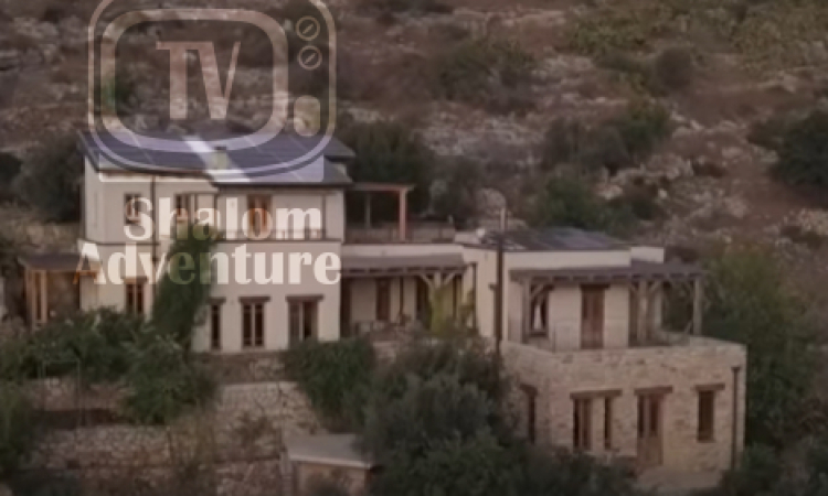 Couple Builds First House Entirely of Hemp in Israel